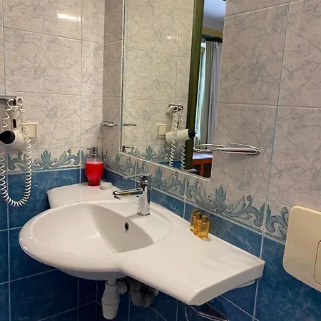 Otel Symbola 4*