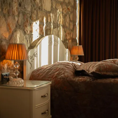 Otel Symbola
