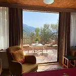 Symbola Ξενοδοχείο 3*