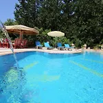 Ξενοδοχείο Symbola 3*