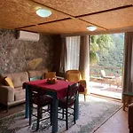 Ξενοδοχείο Symbola 3*